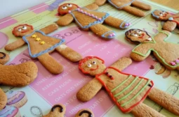 طرز-تهیه-بیسکویت-زنجبیلی-کریسمس