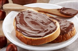 طرز-تهیه-شکلات-فندقی-خانگی