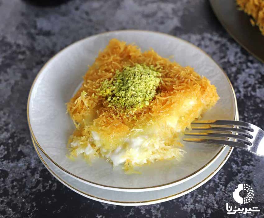 طرز-تهیه-دسر-عربی-با-رشته-کنافه